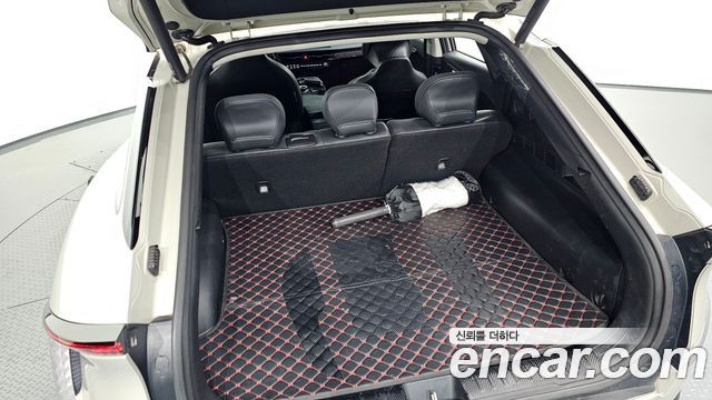 Kia EV6 2023 — photo 37
