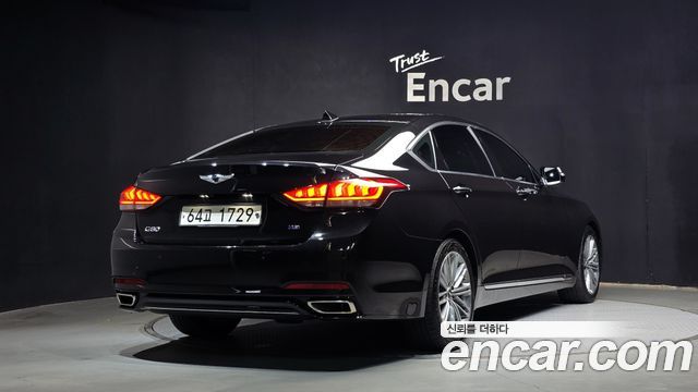 Genesis G80 2018 — photo 2