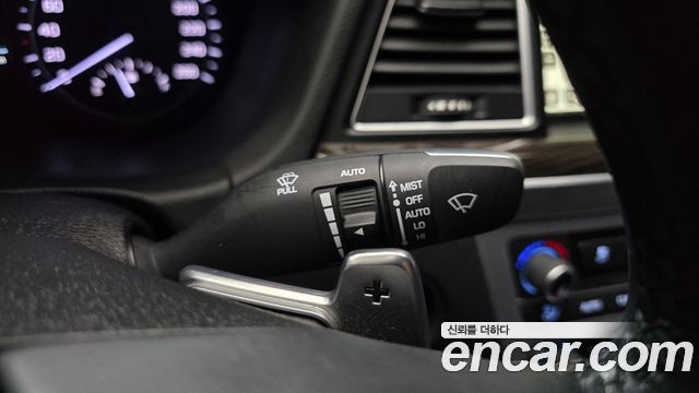 Genesis G80 2018 — photo 27