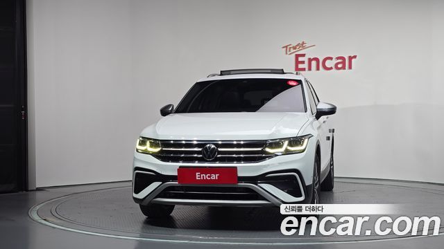 Volkswagen Tiguan 2023 — photo 3