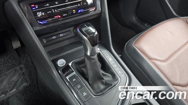 Volkswagen Tiguan 2023 — photo 9