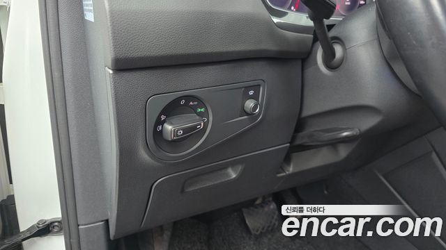 Volkswagen Tiguan 2023 — photo 16