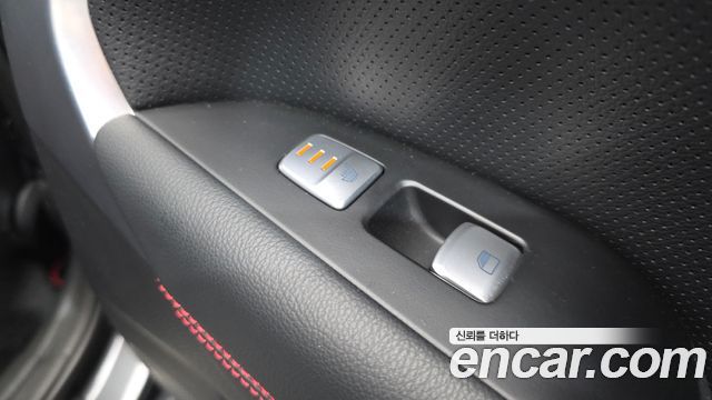 Genesis G70 2019 — photo 19