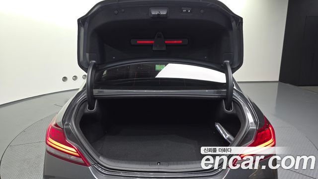 Genesis G70 2019 — photo 20