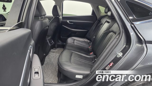 Hyundai Sonata 2020 — photo 17