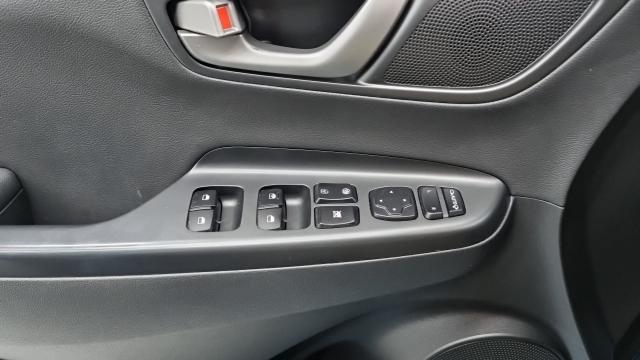 Hyundai Kona 2018 — photo 17
