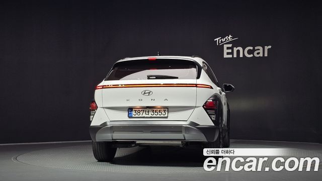 Hyundai Kona 2023 — photo 4