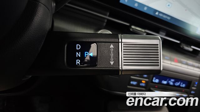 Hyundai Kona 2023 — photo 12