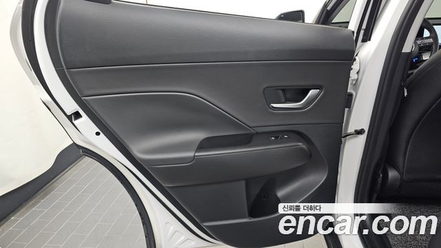Hyundai Kona 2023 — photo 15