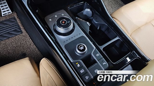 Kia Sorento 2023 — photo 12