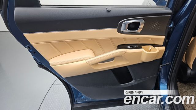 Kia Sorento 2023 — photo 15