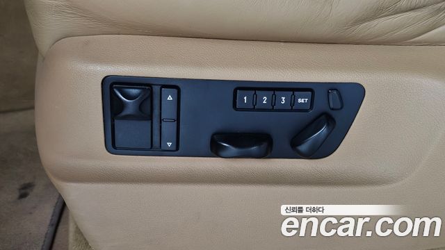 Porsche Cayenne 2010 — photo 14