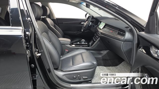 Kia K7 2020 — photo 11