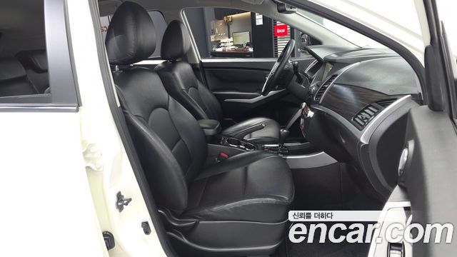 KG Mobility KORANDO 2015 — photo 17