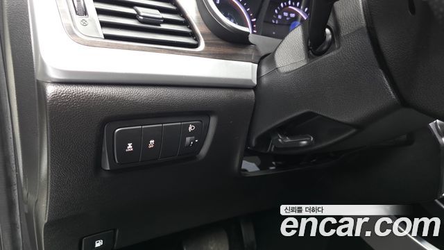 KG Mobility KORANDO 2015 — photo 28