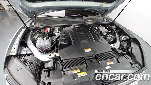 Volkswagen Touareg 2023 — photo 6