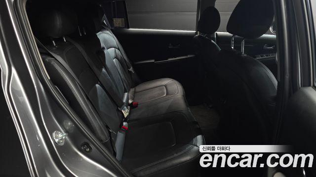 Kia Sportage 2016 — photo 11
