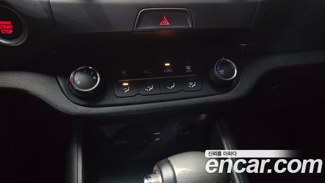 Kia Sportage 2016 — photo 15