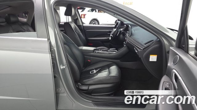 Hyundai Sonata 2022 — photo 10