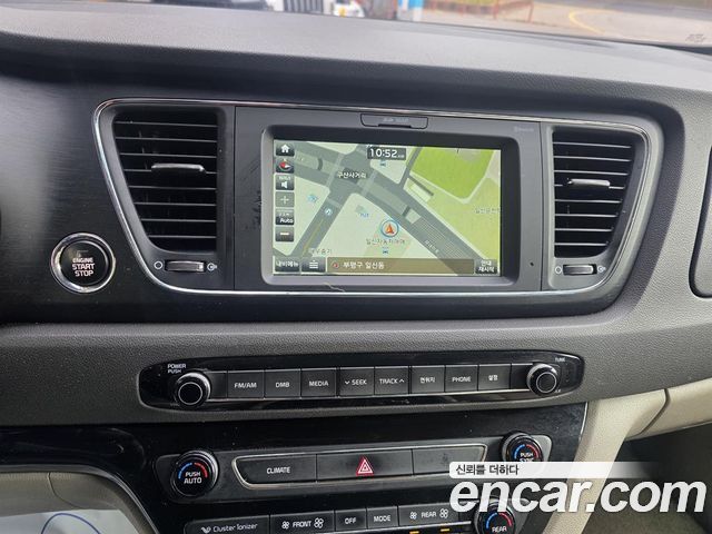 Kia Canival 2017 — photo 7