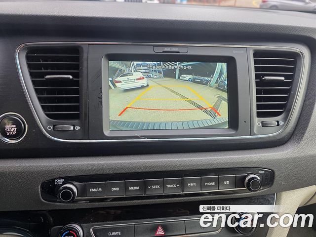 Kia Canival 2017 — photo 8