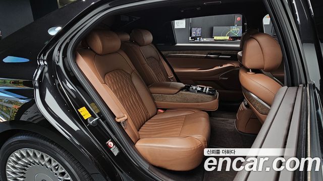 Genesis G90 2019 — photo 17