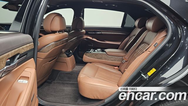 Genesis G90 2019 — photo 18
