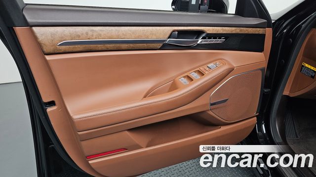 Genesis G90 2019 — photo 14