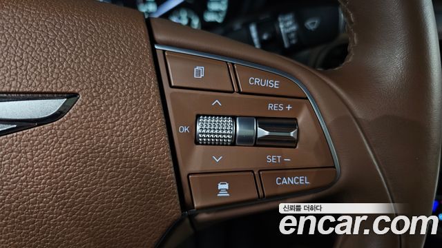 Genesis G90 2019 — photo 30