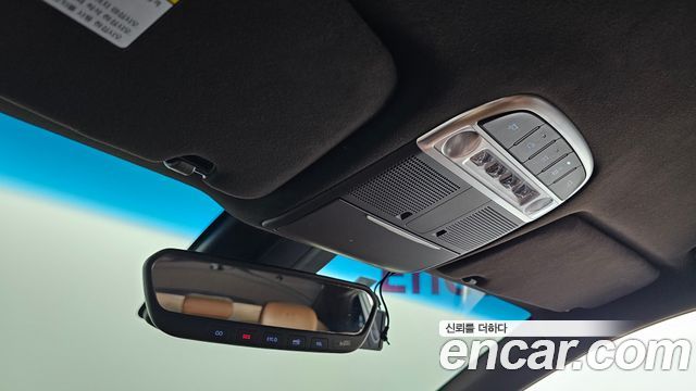 Genesis G90 2019 — photo 36