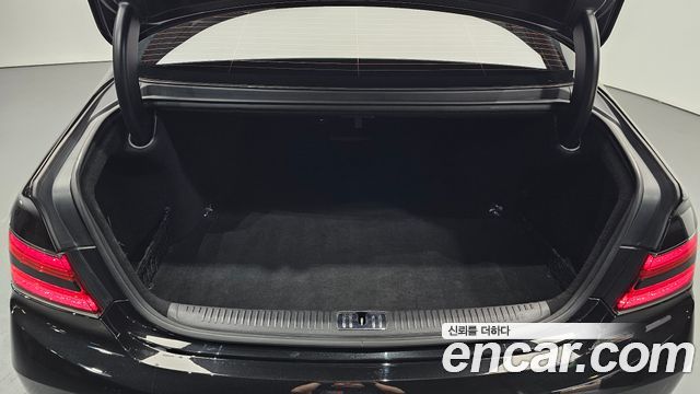 Genesis G90 2019 — photo 38