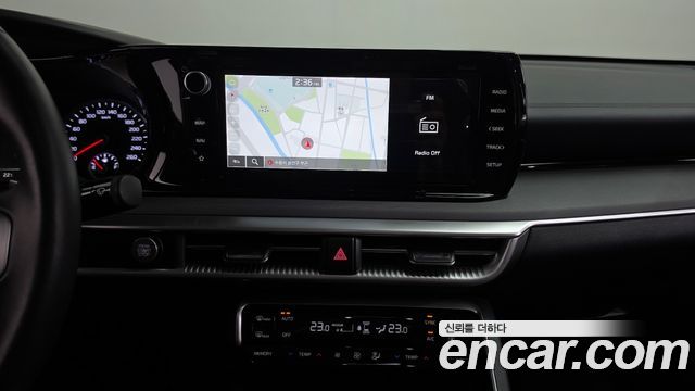 Kia K5 2023 — photo 18