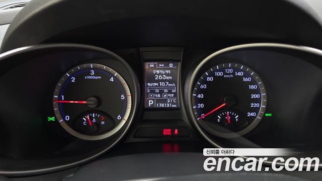 Hyundai Santafe 2014 — photo 11