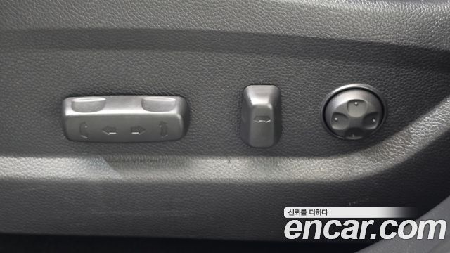 Hyundai Santafe 2014 — photo 25