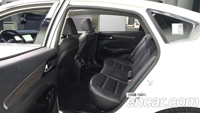 Kia K7 2020 — photo 17