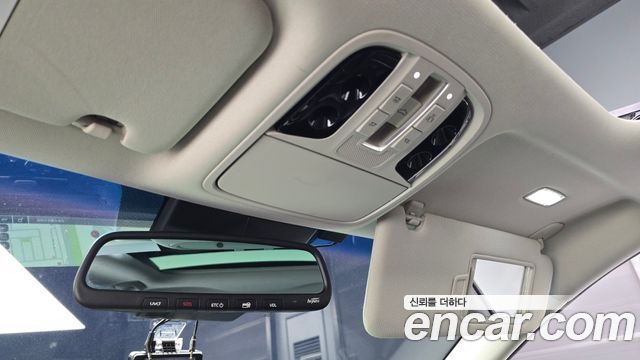 Kia K7 2020 — photo 28