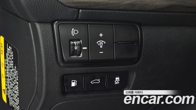 Kia K7 2020 — photo 30