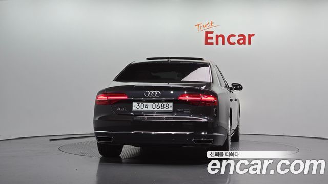 Audi A8 2015 — photo 4