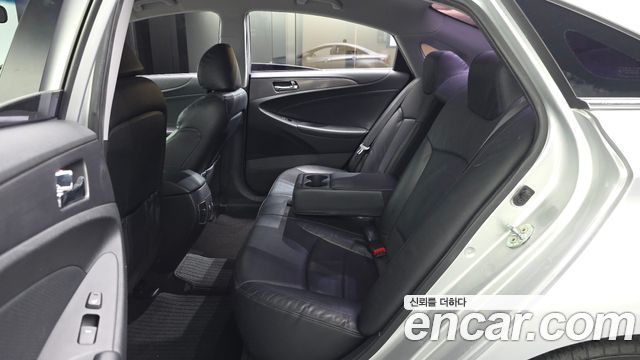 Hyundai Sonata 2012 — photo 12