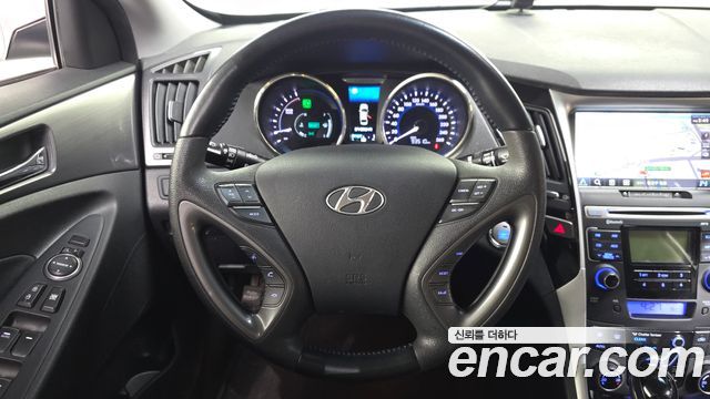 Hyundai Sonata 2012 — photo 13