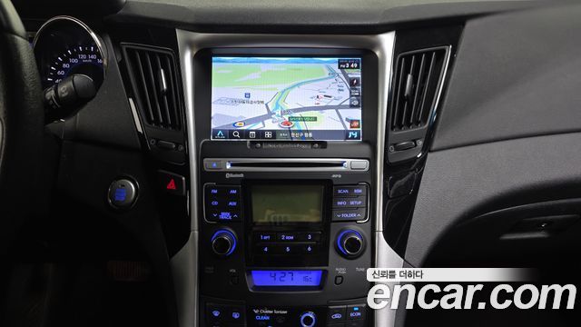 Hyundai Sonata 2012 — photo 14