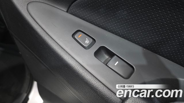Hyundai Sonata 2012 — photo 18