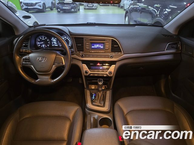Hyundai AVANTE 2016 — photo 7