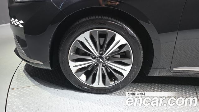 Kia K8 2022 — photo 5