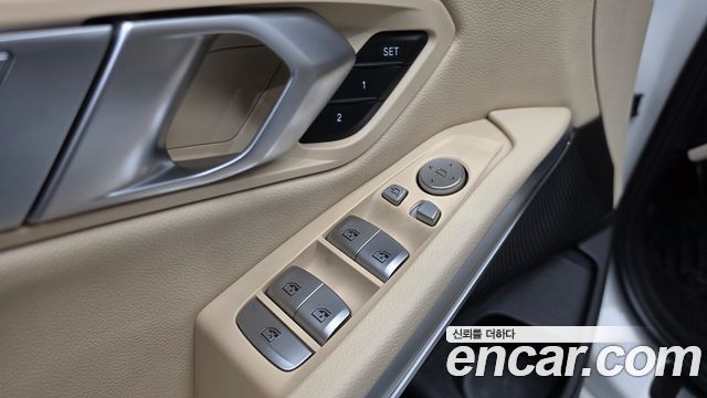 BMW 3-Series 2022 — photo 28
