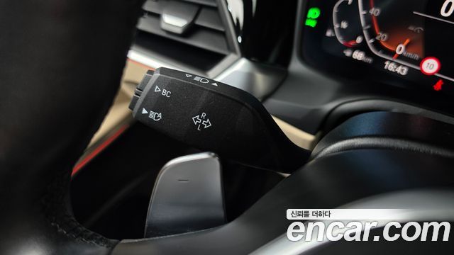 BMW 3-Series 2022 — photo 29