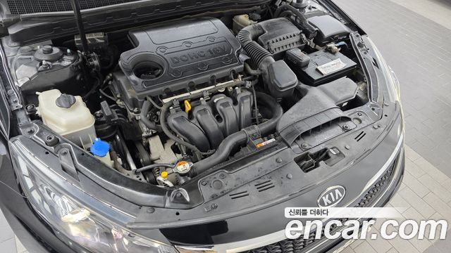 Kia K5 2012 — photo 6