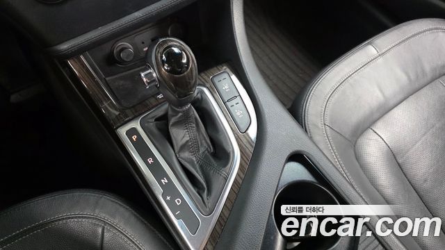 Kia K5 2012 — photo 9