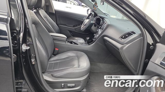 Kia K5 2012 — photo 11