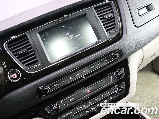 Kia Canival 2019 — photo 7